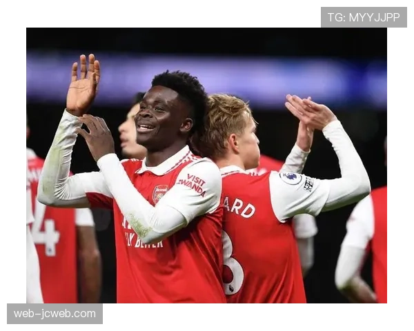 现场:北伦敦德比火药味十足,上半场已出现五张黄牌 现场:北伦敦德比火药味十足,上半场已出现五张黄牌